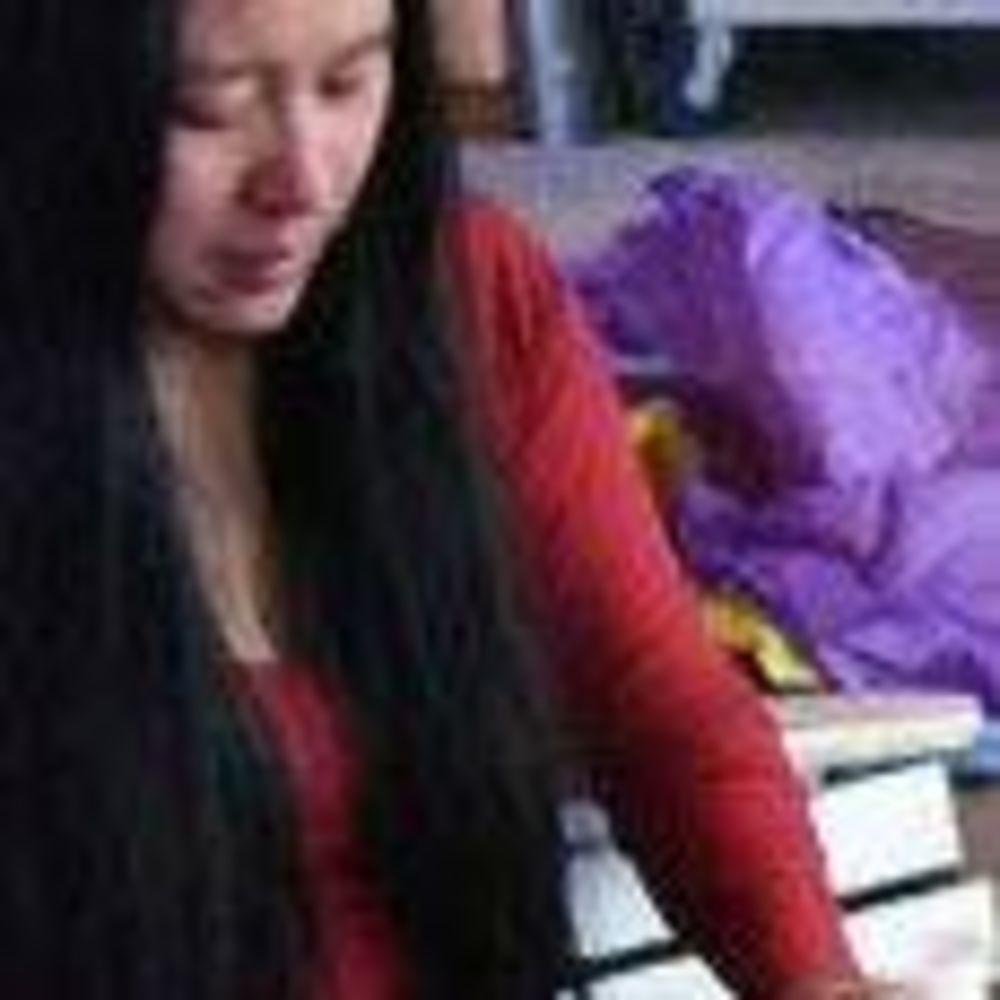 Meet your Posher, Maya